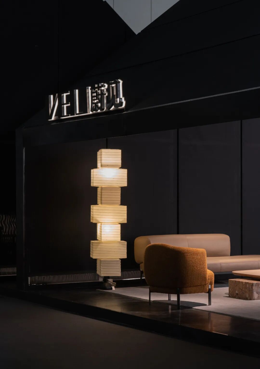 VEIJ蔚见 | 深圳展·回顾「三角之门敞开在黄昏」